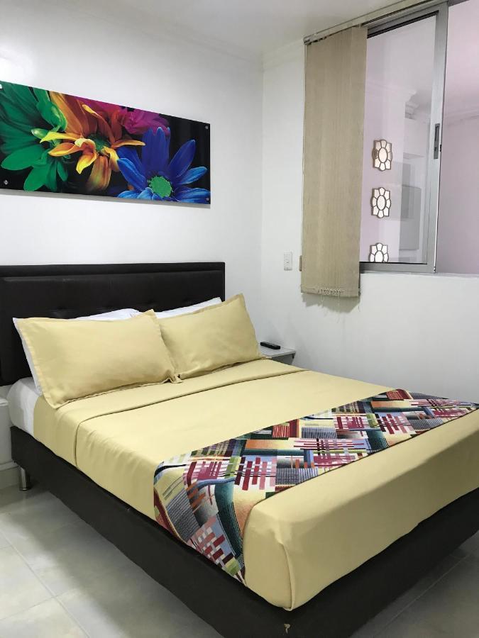 Apartamentos Amoblados JG de la 70 Medellín Exterior foto