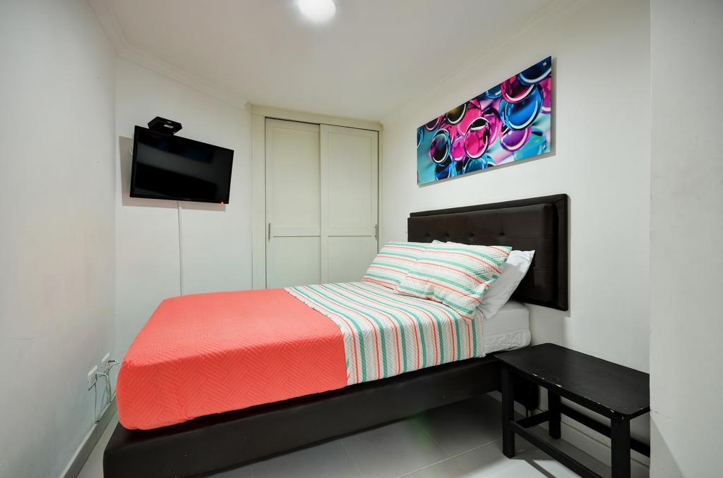 Apartamentos Amoblados JG de la 70 Medellín Exterior foto