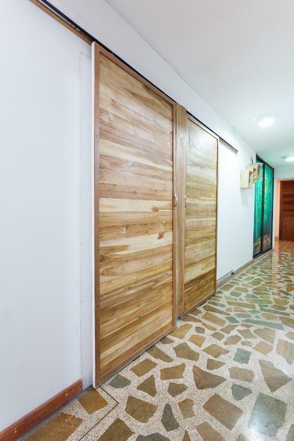 Apartamentos Amoblados JG de la 70 Medellín Exterior foto