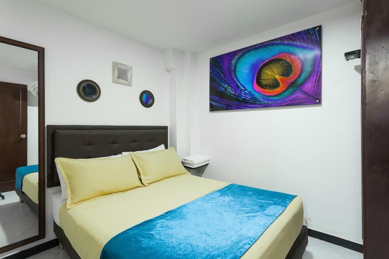 Apartamentos Amoblados JG de la 70 Medellín Exterior foto