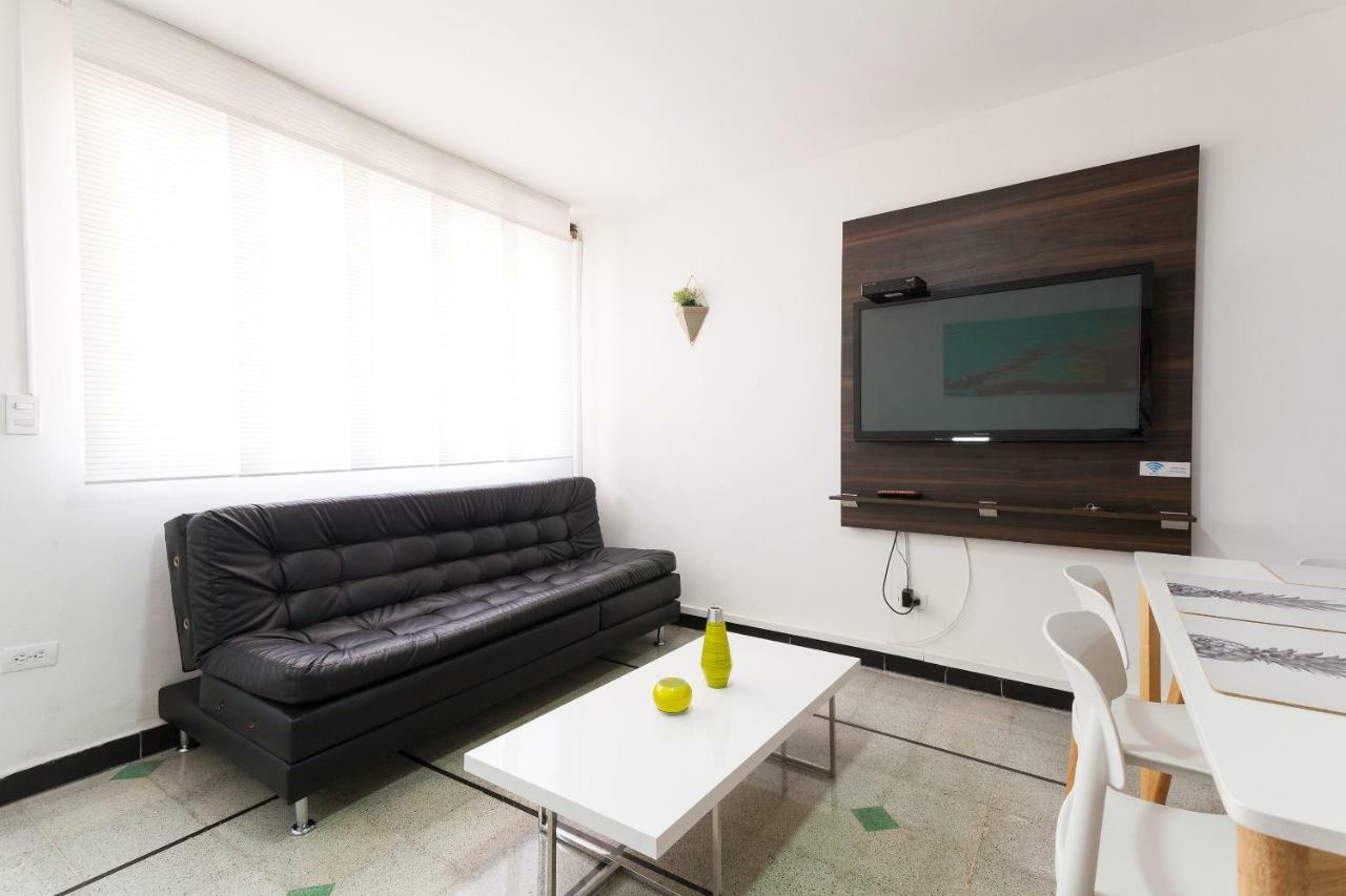 Apartamentos Amoblados JG de la 70 Medellín Exterior foto