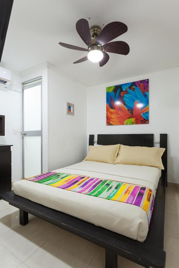 Apartamentos Amoblados JG de la 70 Medellín Exterior foto